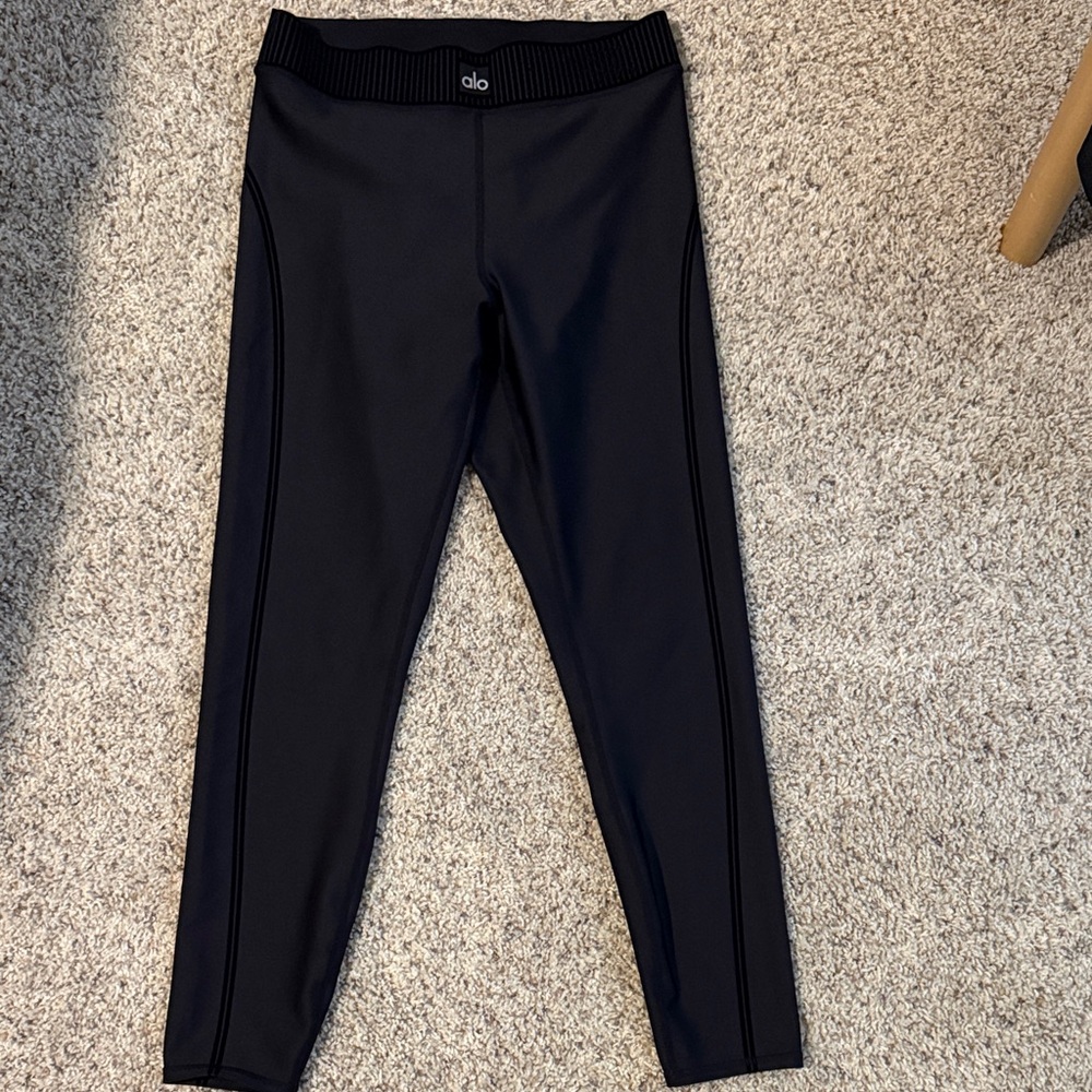 Alo Black Airlift High-Waist 7/8 Line Up Legging - Large